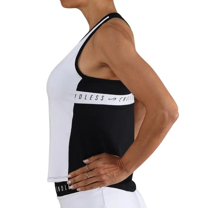 Camiseta Preta Branca Endless Allure