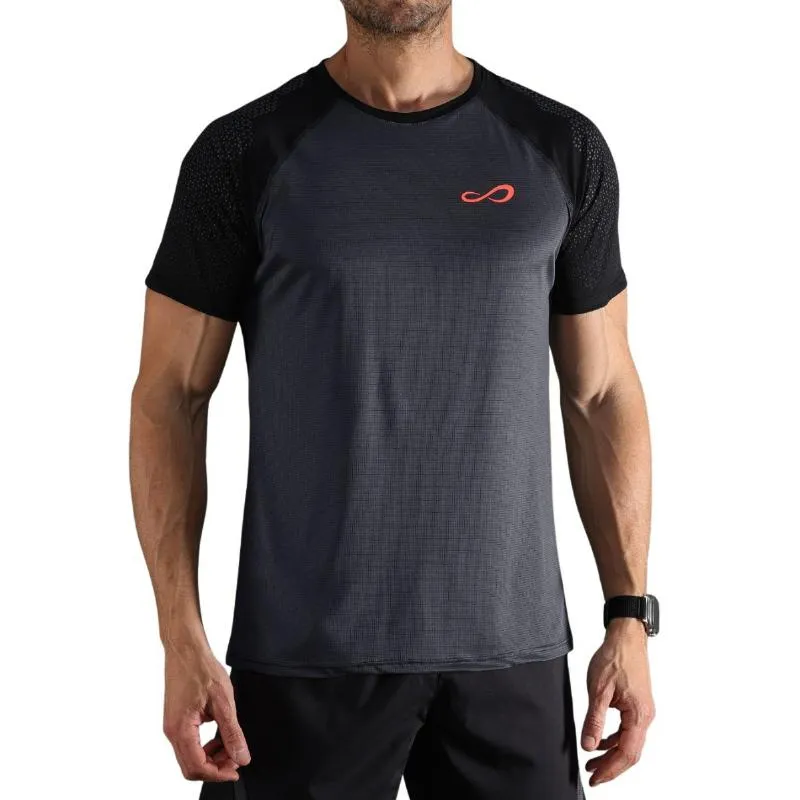 Camiseta Negro Infinito Hexágono Combativo