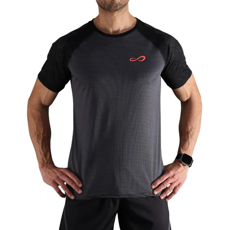 Camiseta Negro Infinito Hexágono Combativo