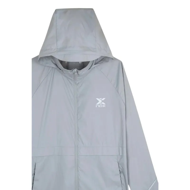 Cortavientos Nox Ligero Gris Claro