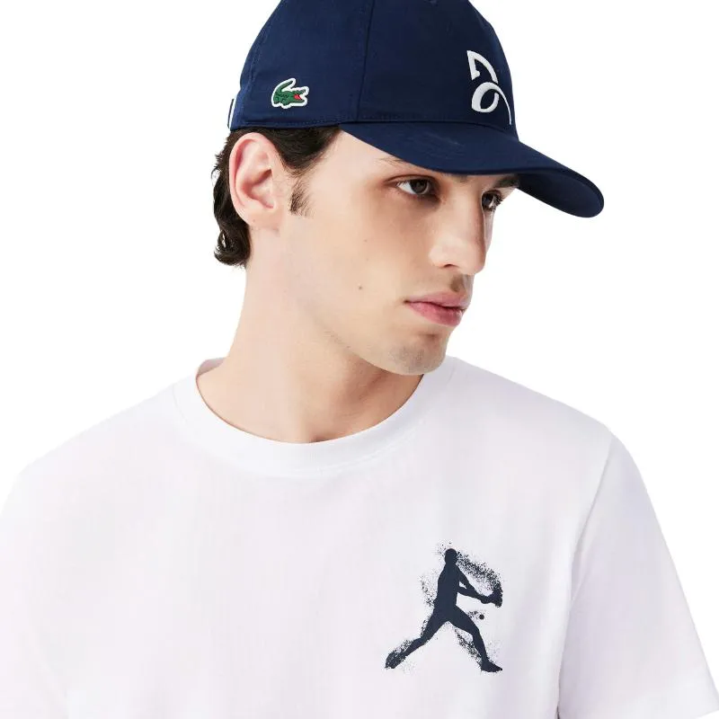 Pack Camiseta Lacoste Novak Djokovic Blanco y Gorra Negro