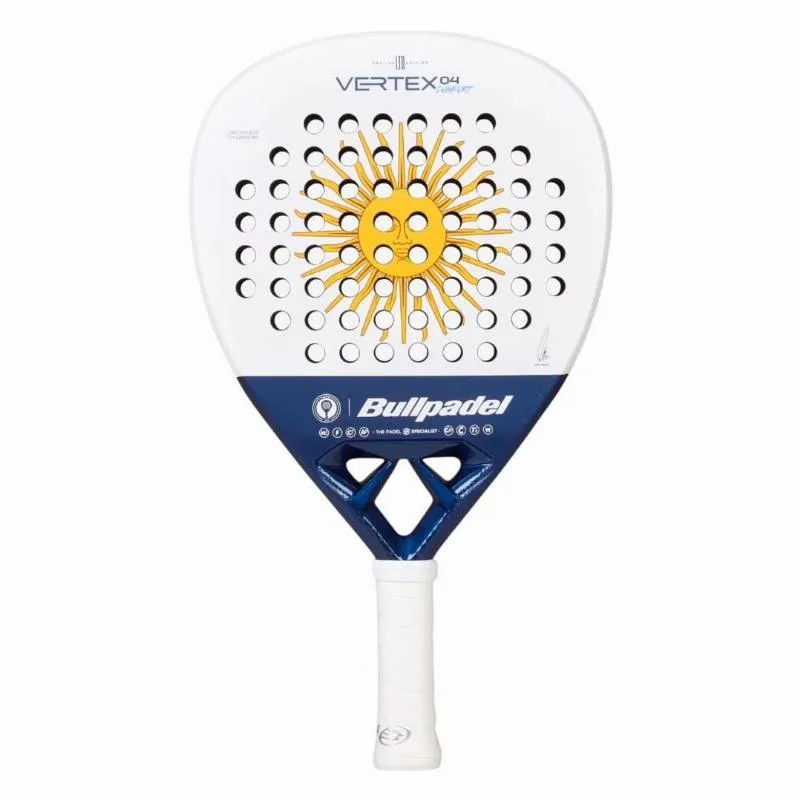 Pala Bullpadel Juan Tello APA Vertex 04 Comfort LTDA 2024