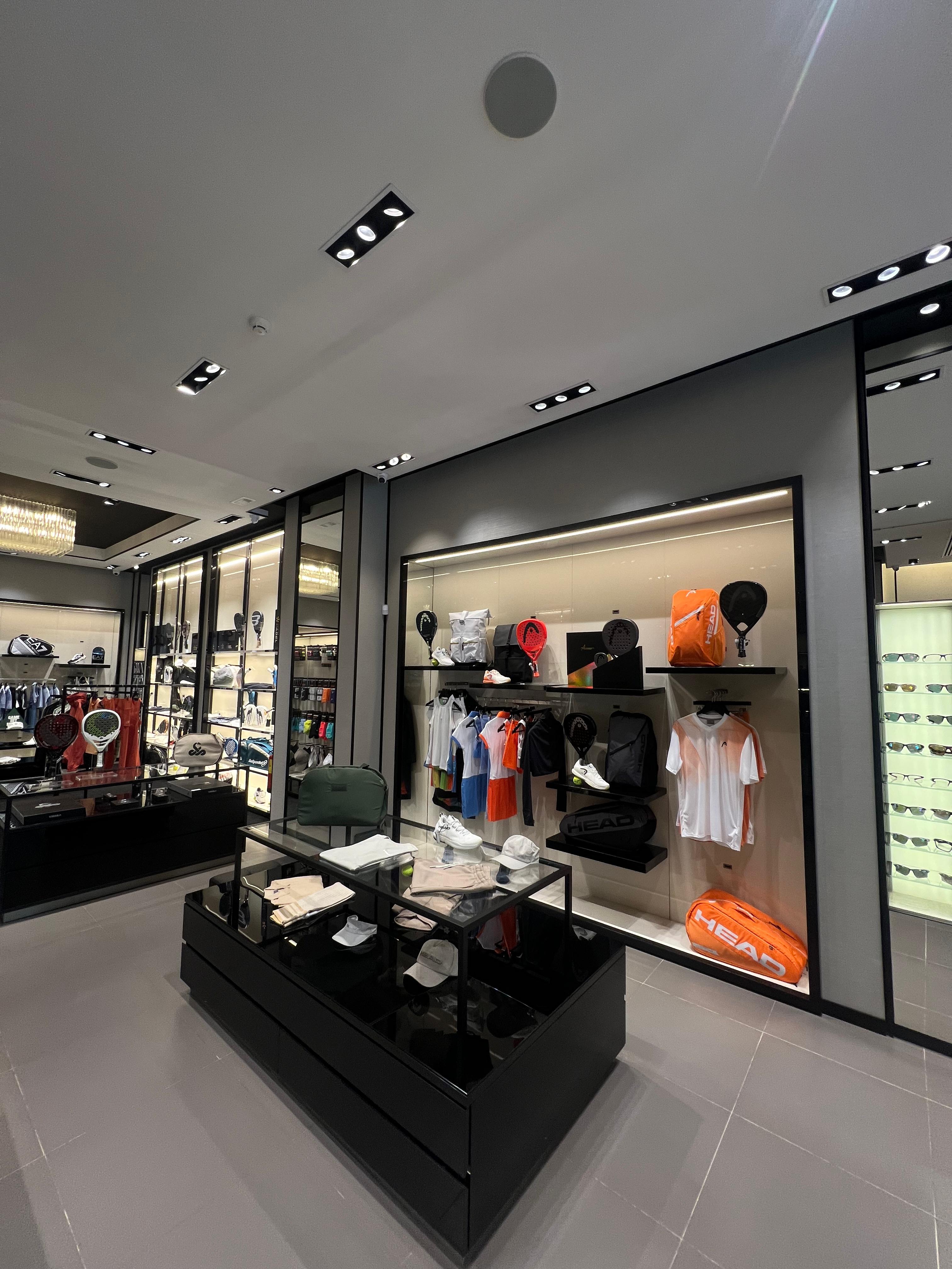 New TiendaPadelPoint store in Puerto Banús, Marbella