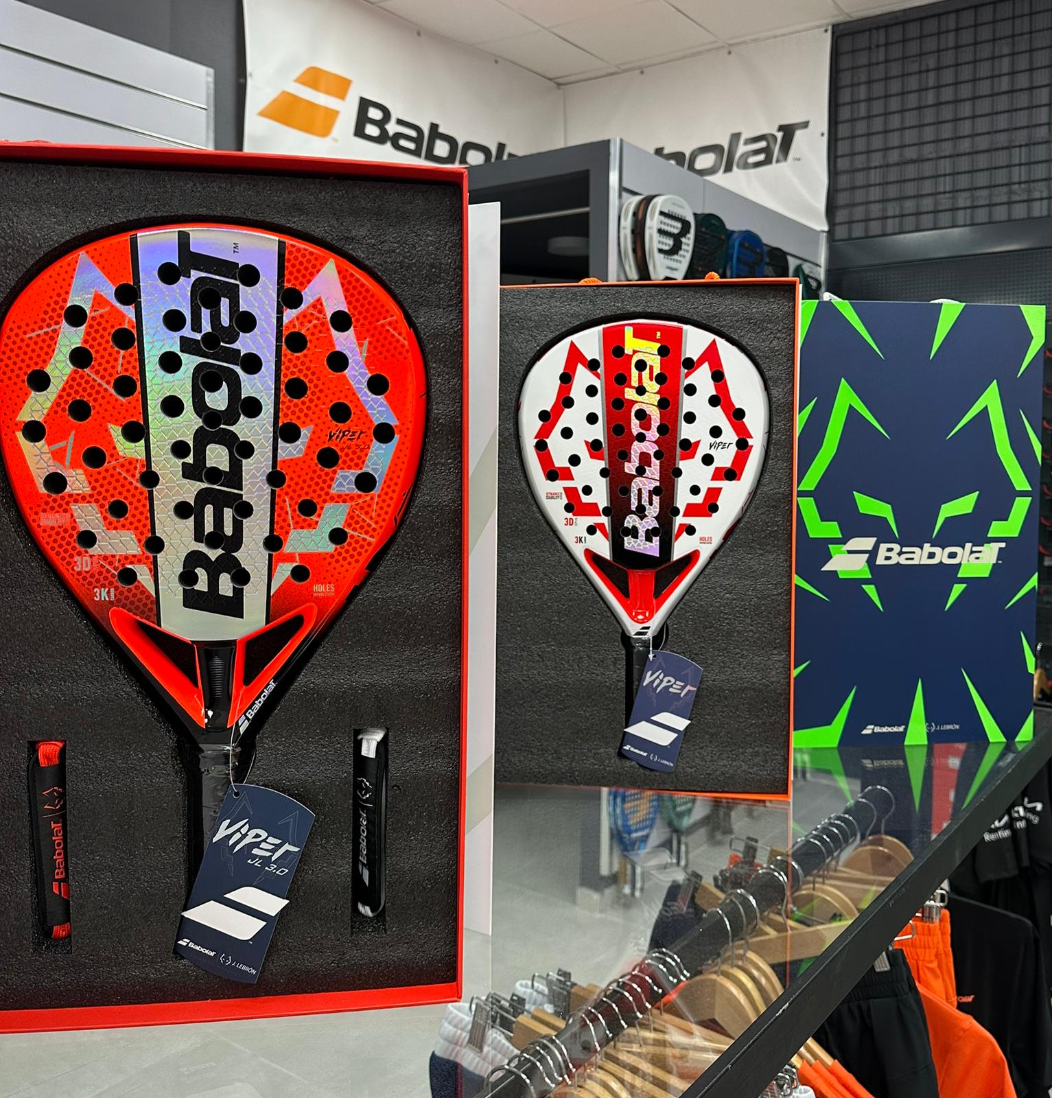 Interior tienda Padelpoint