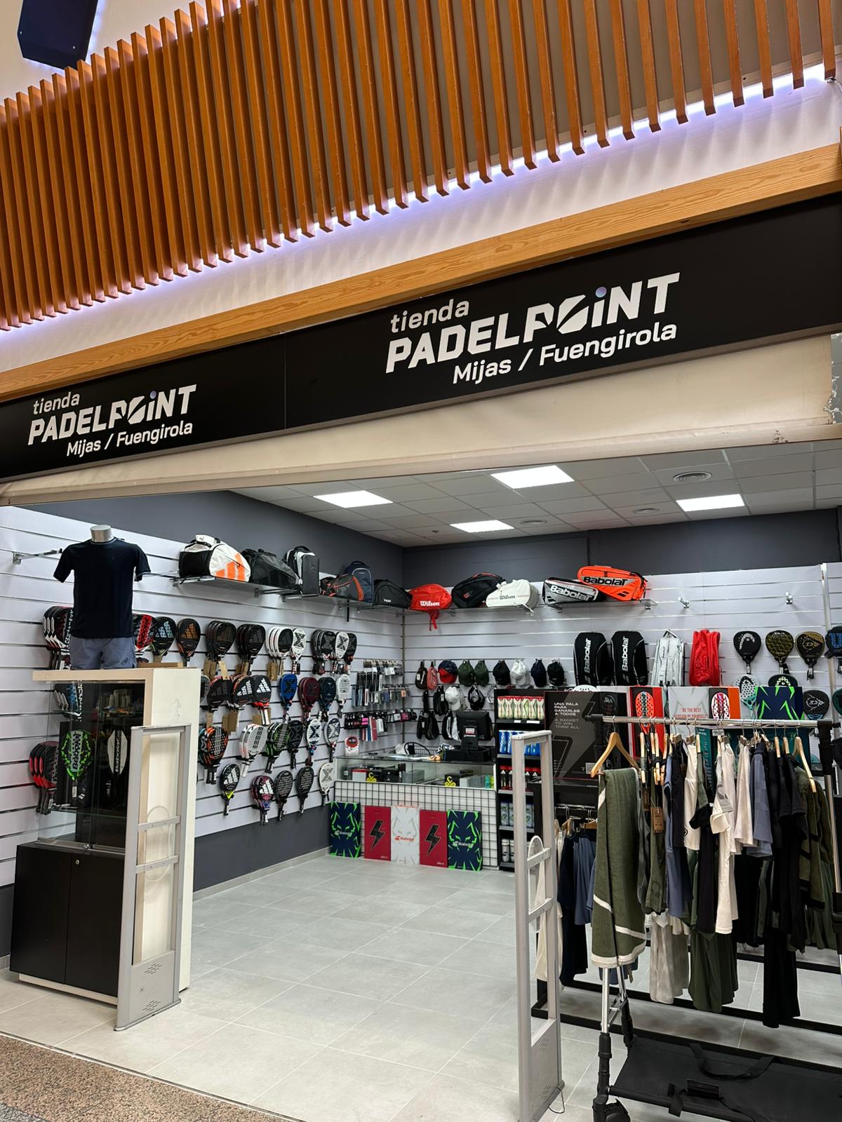 Interior zona textil y productos